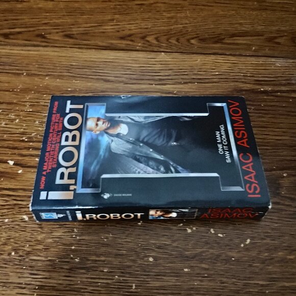 I, Robot (Isaac Asimov) Movie Tie-in Paperback Book - Picture 4 of 5